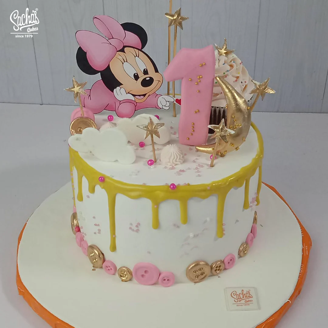 Minnie’s Magical Moments Cake